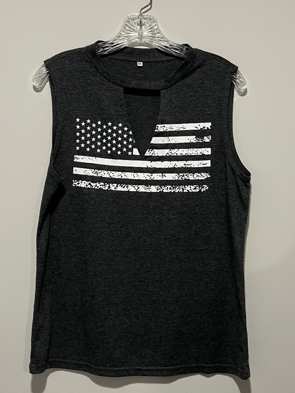 American Flag Gray V Neck Tee-Shirt Size Medium
